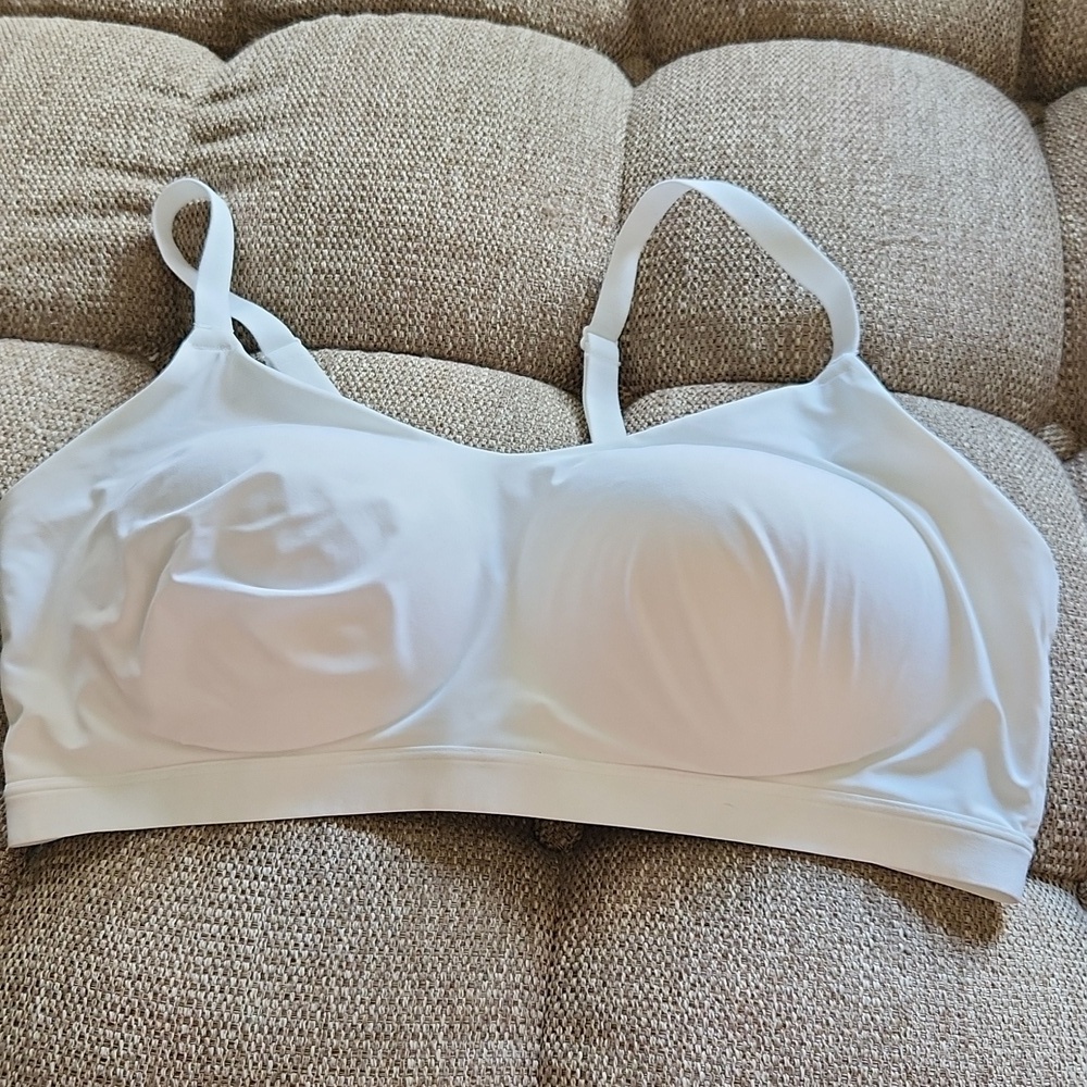 EUC! Warners 2xl soft cup bra